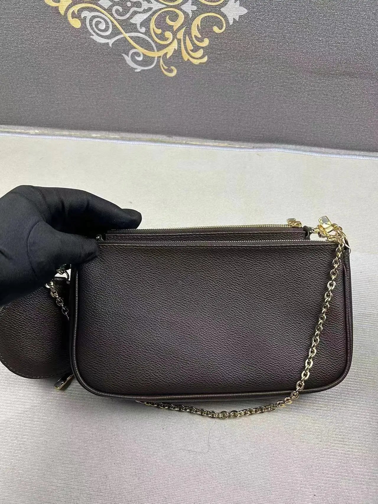 2024 New Luxury Women's Crossbody Bag Luxury Trend VIP Fashion Handbag Cowhide Women's Handbag