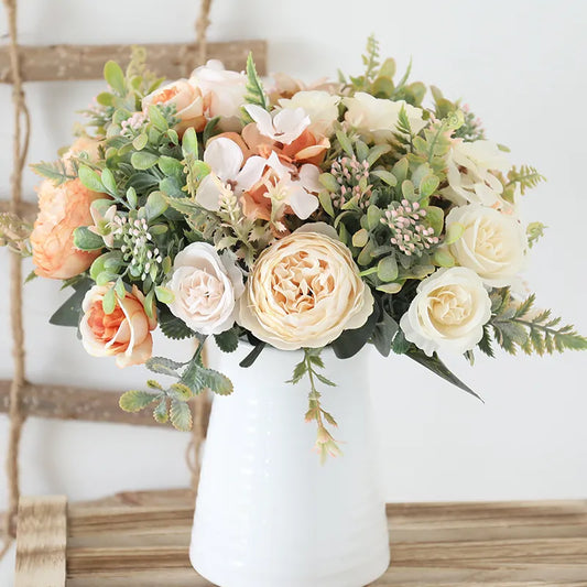 Silk White Artificial Roses Fleurs Mariage de mariage pour l'automne Décoration de haute qualité Big Bouquet Luxury Fake Flower Arrangement en vrac