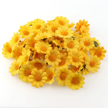 100 pc/parti 2,5 cm mini daisy dekorativ blomster kunstige silke blomster fest bryllupsdekoration boligindretning (uden stilk) billigere