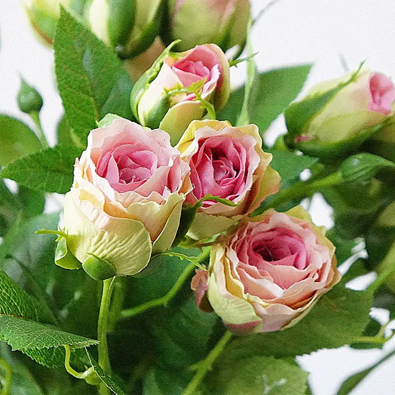 4 Köpfe künstliche Blumen Langstiel Hochzeitsdekoration Seiden Rose gefälschte Blumen Plastikzweige mit Blättern Haus Hoteldekoration