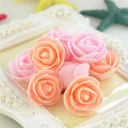50pcs / sac mini pe mousse de rose de rose tête de fleur artificielle fleurs de rose artificielle faits à la main de la maison de mariage à la main pour la maison de festives et de fête