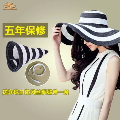 Nový příjezd Straw Sun Hat Women Summer Beach Sunscreen UV klobouk dívky Hat Black and White Prunged Casual Sun Beach Cap B-7516