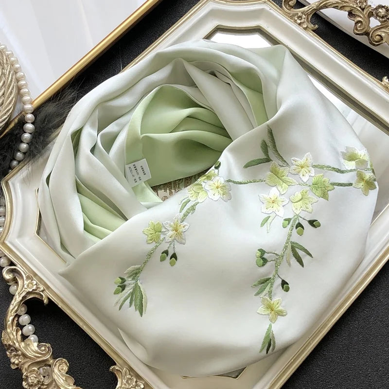 Suzhou brodé de la vraie écharpe en soie Lady Fashion Elegant Châle Pashmina Gift Wrap 100% Silk Women Swarf