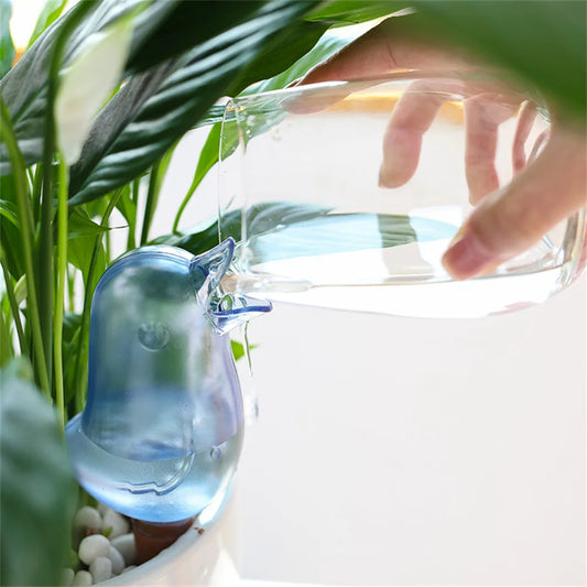 1PC Domácnost automatická zavlažování květin Plant Water Water -zavlažovací tvar ptáků Plastové aqua žárovky kapající zařízení zahrada
