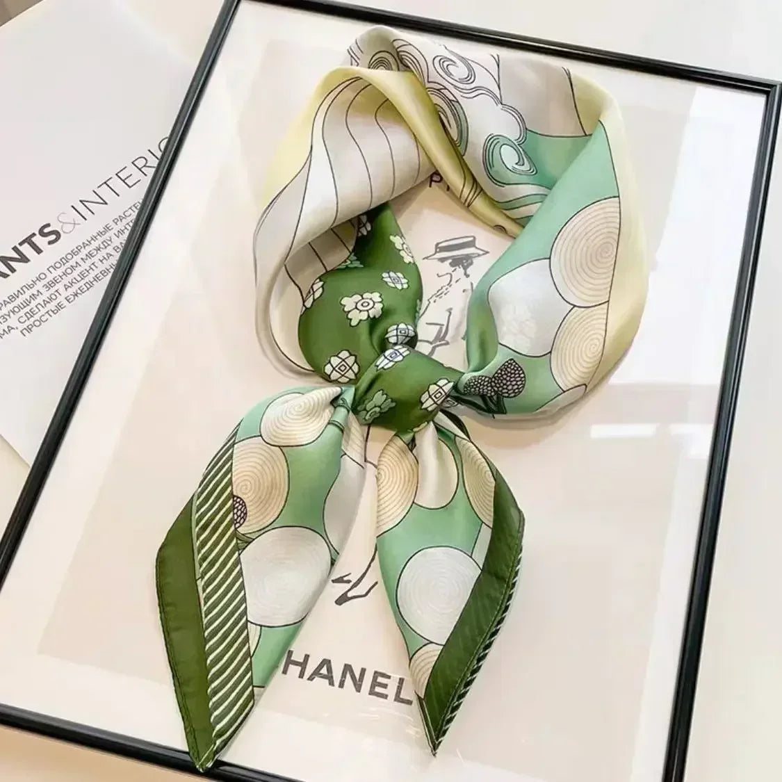 Écharpe carrée 2023 Châle de soie de luxe pour femmes Satin Hijab Fashion Wraps Neckerchief Feme Hair Bands Ribbon Bandband Bandana