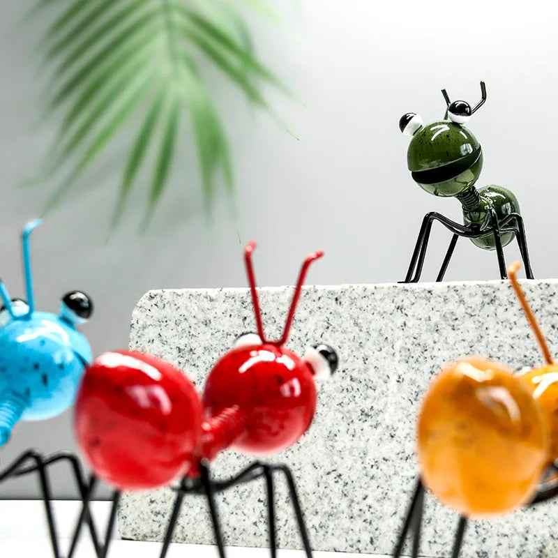 4 قطعة فناء الحرفية ساحة في الهواء الطلق حديقة لطيف الحشرات معلقة ديكور المنزل هدية زخرفة المعادن النمل غرفة المعيشة جدار فن النحت