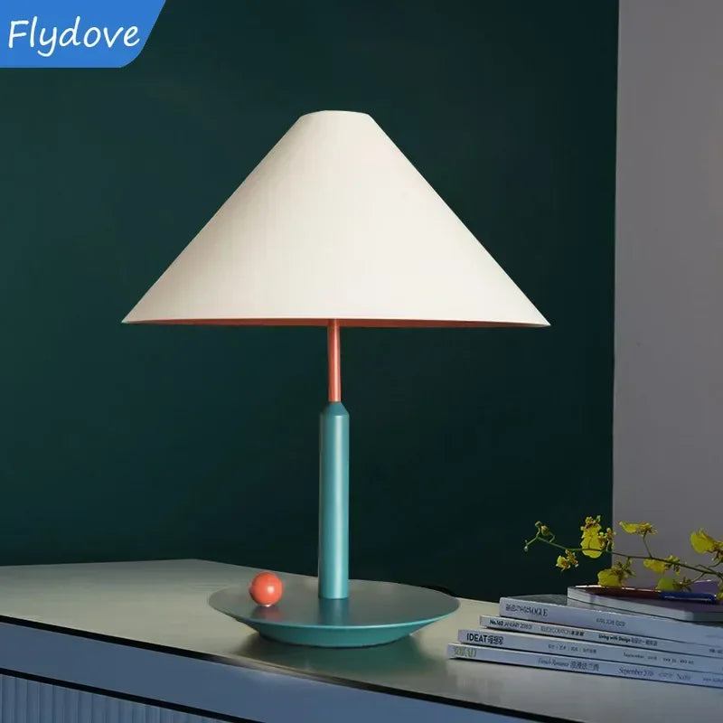 Nordic Scandinavia Table Light Metal Desk Lamp with E27 Led Bulb For Bedroom Study Bedside Hotel Homestay Decoraton