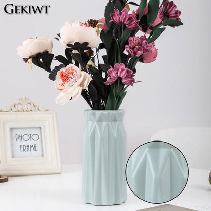 Plastic Dried Flower Vase with Minimalist Geometry Plastic Flower Pot Living Room Small and Fresh Flower Arrangement Decoration