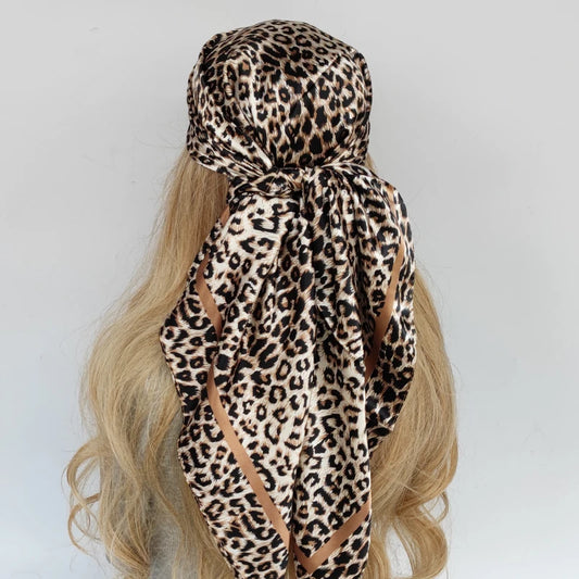 90*90 cm Hair sjaal Vrouwen modeontwerper mooie bloemen foulard zachte satijnen sjaal kerchief vierkante zijden sjaals nek hoofddoek