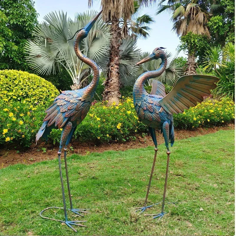 2PC/PACK kerti fém daru szobrok díszek terasz gyep tó udvari madárművészeti dekoráció kültéri állandó vas gém szobor 83/94cm