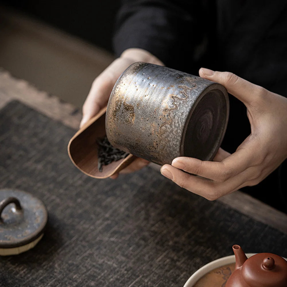 Ceramic Tea Caddy Sealed Jar Small Tea Box Portable Tea Can Storage Tank Candy Jars Food Container Tea Organizer Decorative Jar