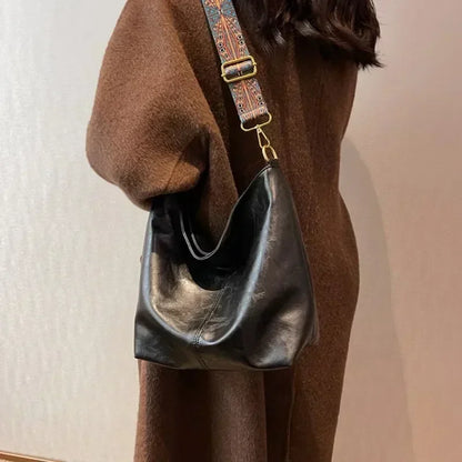 Womens Fashion Shoulder Sling Bag Vintage Brown PU Leather High-Capacity Simple Wide Strap Bucket Crossbody Female Commuter Bags
