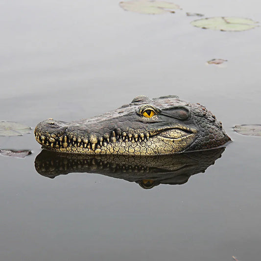 Krokodýl hlava na nádvoří rybník plovoucí zvířecí ozdoby simulace parku simulace ozdoby zahradní dekorace venku