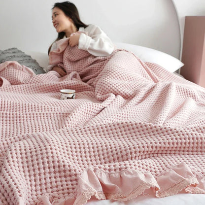 100% in cotone a letto morbido a piana casa giapponese in bianco magnitte di mais coperta di mais in goffi estate in rilievo a piatto da panoramica calda.