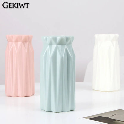 Plastic Dried Flower Vase with Minimalist Geometry Plastic Flower Pot Living Room Small and Fresh Flower Arrangement Decoration