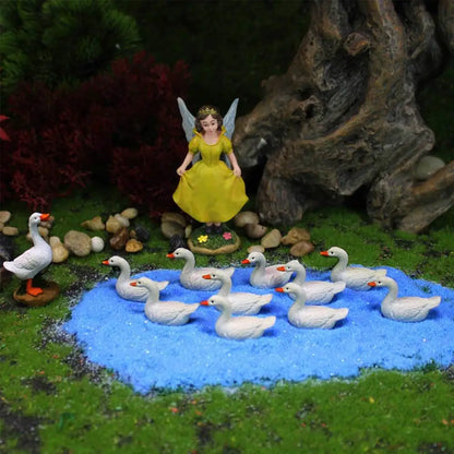 HEdgehog Resin Crafts Knickkknacks Fleur Fairy Tale Garden Garde
