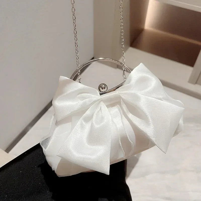 Bílé saténové bow pohádky Večerní tašky spojky kovové držadla pro ženy svatební párty svatební spojky kabelka řetězec taška na rameno