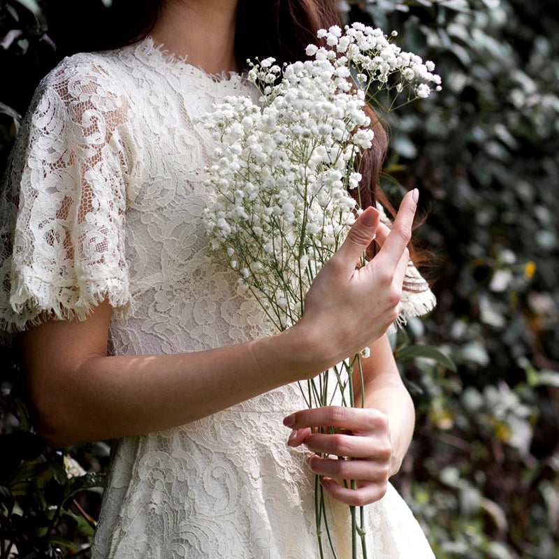 90heads 52 cm Bianco di fiori artificiali Wedding Disposizione di decorazione bouquet fai -da -te Dispositiva di plastica Respirare decorazioni per la casa di fiori finti