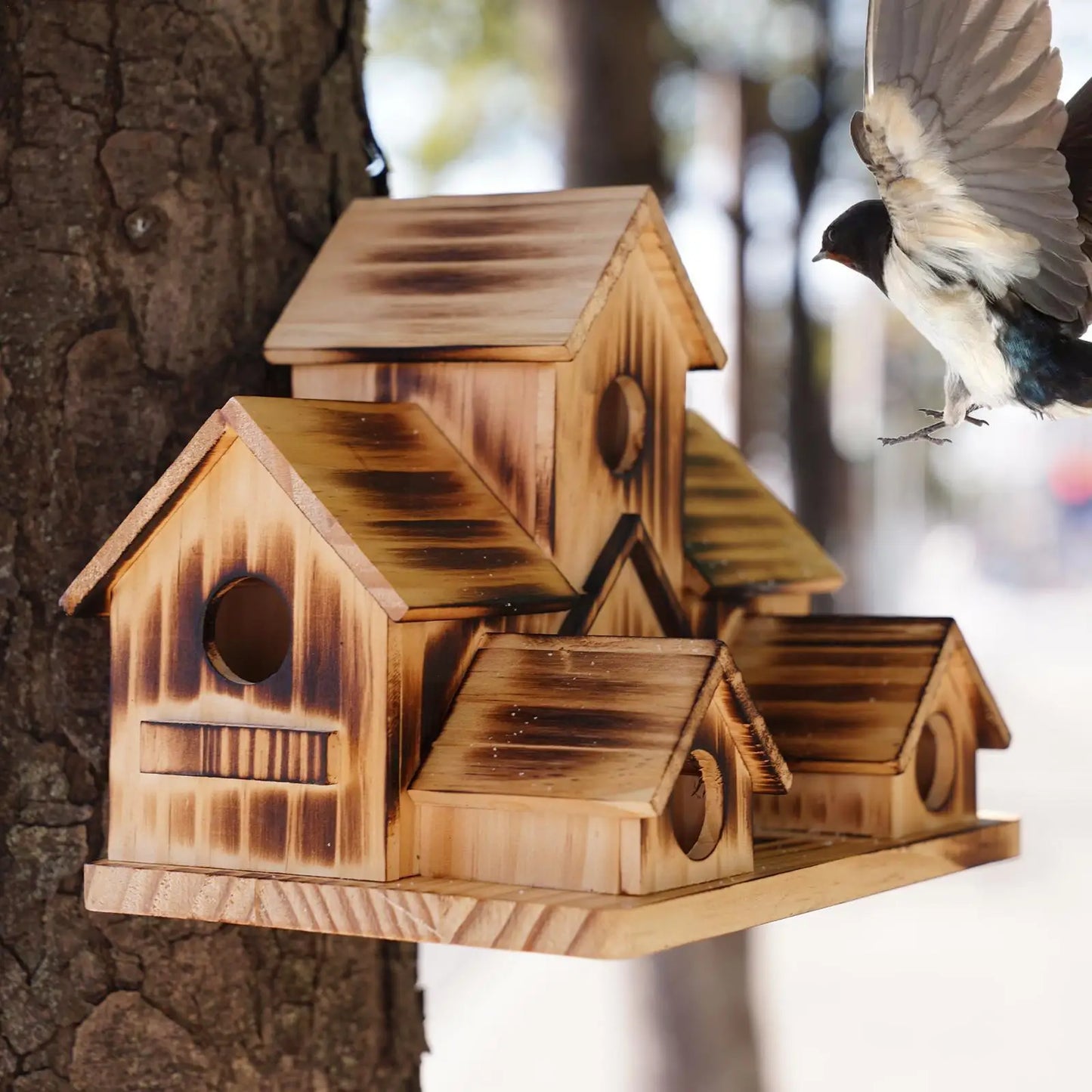 Drewniany domek ptaków klatka karmiona gniazdo ogrodu Dekoracja Birdhouse Odeporacja ogrodzenia podwórka wisiorek s3q9