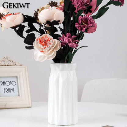 Plastic Dried Flower Vase with Minimalist Geometry Plastic Flower Pot Living Room Small and Fresh Flower Arrangement Decoration