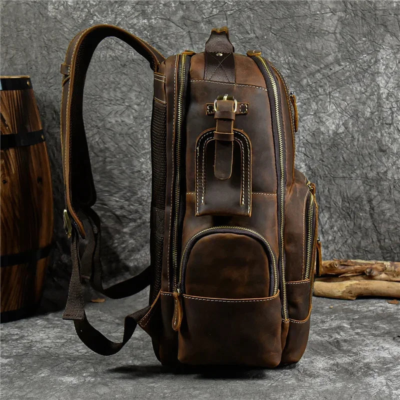 حقائب عالية الجودة للرجال حقيبة ظهر جلدية ريترو فاخرة على الموضة حقيبة ظهر للسفر حقيبة مدرسية للرجال حقيبة نهارية جلدية