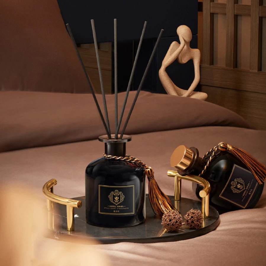 50 ml Hilton Aroma Öldiffusor-Sets mit natürlichen Stöcken für Wohnzimmer Frische Luft Shangri-La Home Dufttoilette Deodorisierung