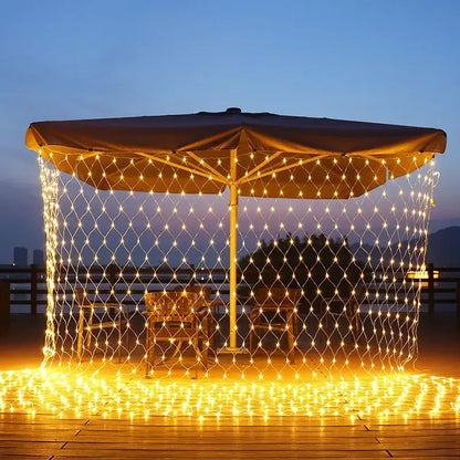 Sluneční nebo EU zástrčka 3*2M LED LED Čistá světla venkovní síťová síťová síťová světla strom-wrapová světla řetězec pro okenní zeď Garden Fence Decor