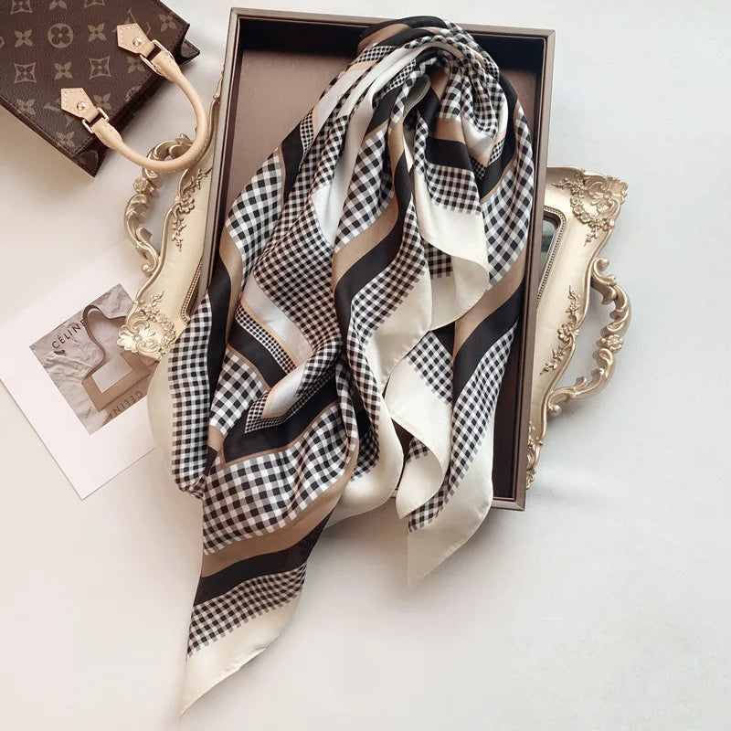 Luxusmarkenschals für Frauen Schaldruck Seide Satin Hijab Schal weiblich Bandana 70*70 cm Quadratschals Schals für Damen 2024