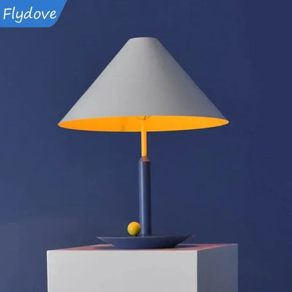 Nordic Scandinavia Table Light Metal Desk Lamp with E27 Led Bulb For Bedroom Study Bedside Hotel Homestay Decoraton