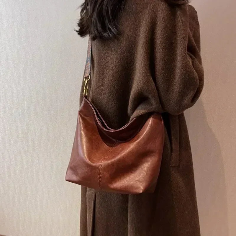 Womens Fashion Shoulder Sling Bag Vintage Brown PU Leather High-Capacity Simple Wide Strap Bucket Crossbody Female Commuter Bags