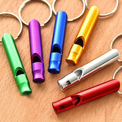 Whistles in alluminio colorati salsini lunghi fischietti multifunzionali con un fischio di sopravvivenza per la sopravvivenza dell'accessorio per alpinismo escursionistico