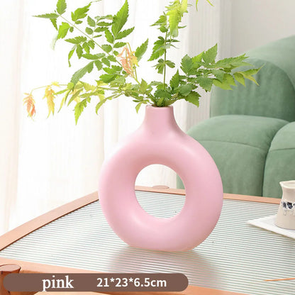 1Pcs Plastic Flat Minimalist Vase Wedding Decoration Donut Shape Flower Vase Oval Hollow Black Vases Fashion Home Living Room
