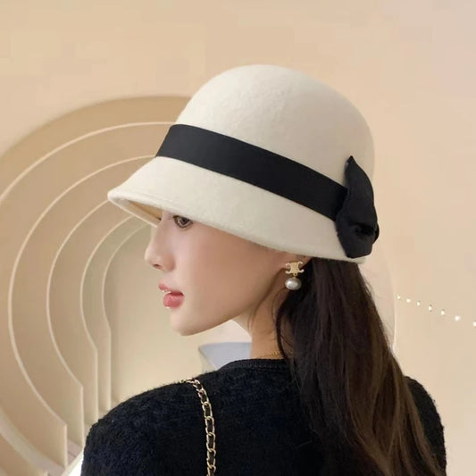 Hat de Bacia de Seda de Seda do estilo Hepburn para mulheres outono-inverno-inverno lã australiana Felta Hat delicada e elegante Chapéu de pescador