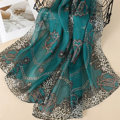 Nuevo diseño de estampado de moda Women Silk Buffal Skwly Elegant Campo Camino Venerates Hijabs Chiffon Muslim Wrap Bufandas