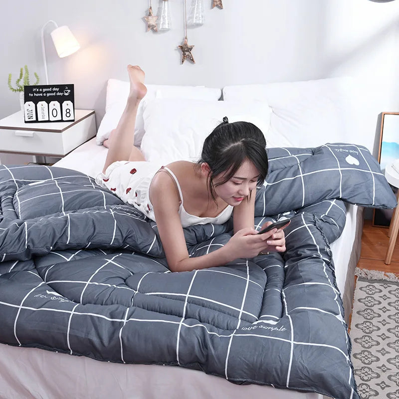 Letná sada prikrývky Queen Veľkosť ľahké posteľné posteľné postele ultrazvukové prikrývky ľahké svetlo pre celú sezónu dekorácie posteľnej bielizne