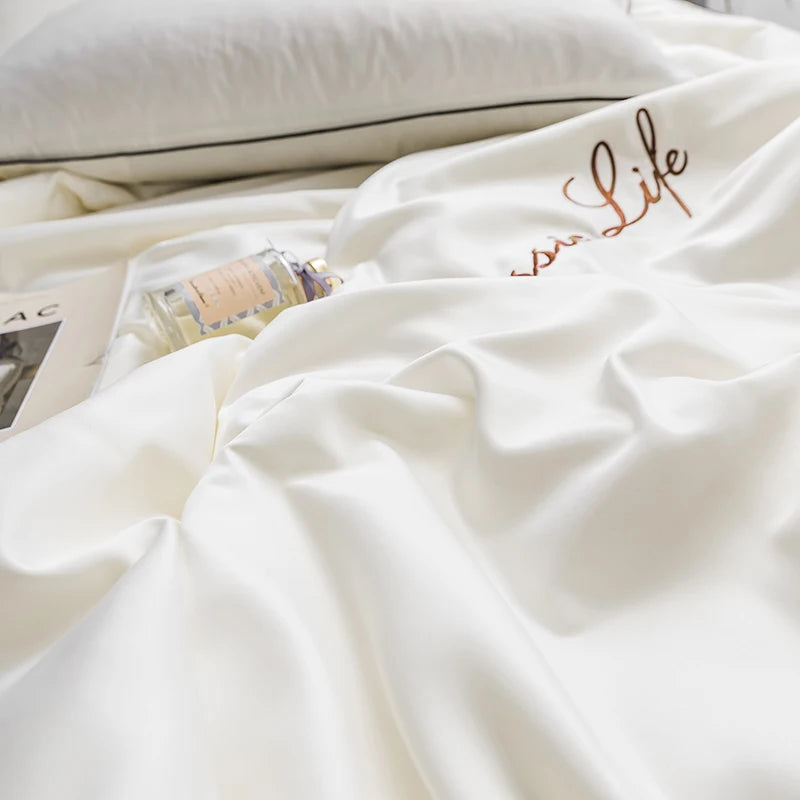 Edredón de verano de seda 100% bordado de edredería de hielo liso para la cama sedosa manta sólida sólida manta de verano suave y fresca